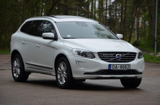 Volvo XC 60 Summum Xenium 2.4 D5 (158Kw-215Z/s) Dīzelis Awd (4×4) Pilnpiedziņa ar automātisko ātrumkārbu.