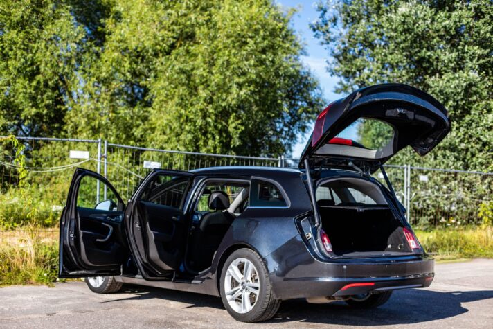 OPEL INSIGNIA SPORTS TOURER SW