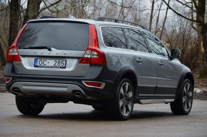 Tikko ievests. Volvo Xc70 2.4D5 (158kw-215z/s) Dīzelis 4×4 Awd pilnpiedziņas ar automātisko ātrumkārbu.