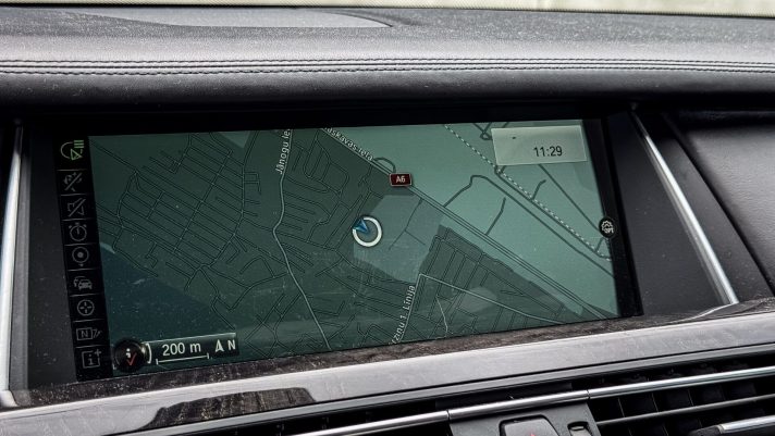 BMW 730