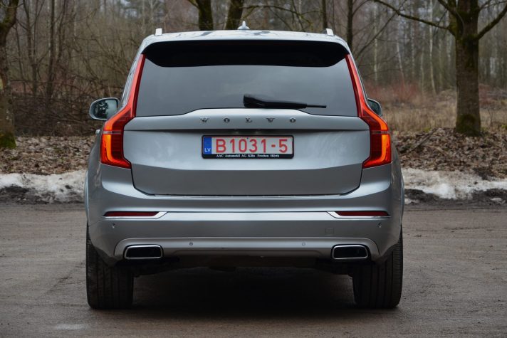 Tikko ievests. 2016. gada modelis. Volvo Xc90 Inscription T8 Twin Engine Awd Plug-In Hybrid.