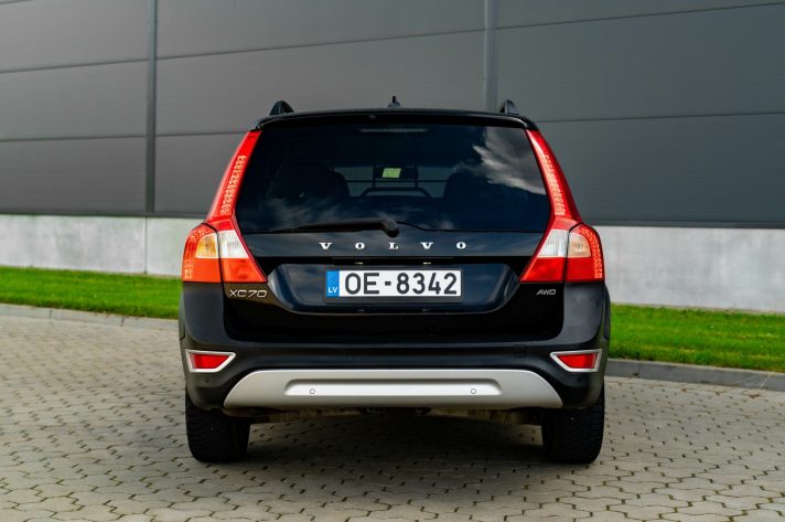 VOLVO XC70
