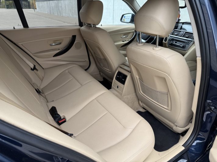 BMW 320 F31 Luxury
