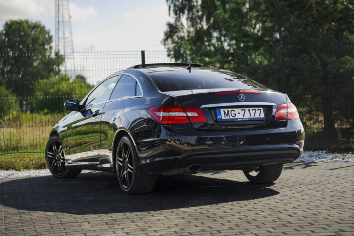 MERCEDES BENZ E250