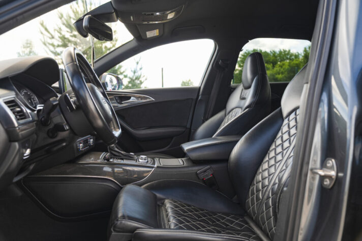 AUDI S6 AVANT