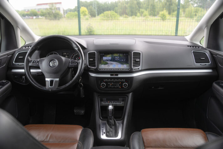 VW SHARAN