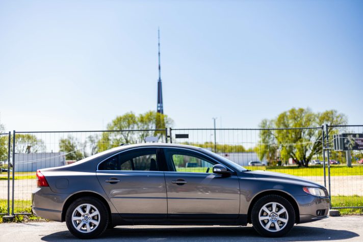 VOLVO S80