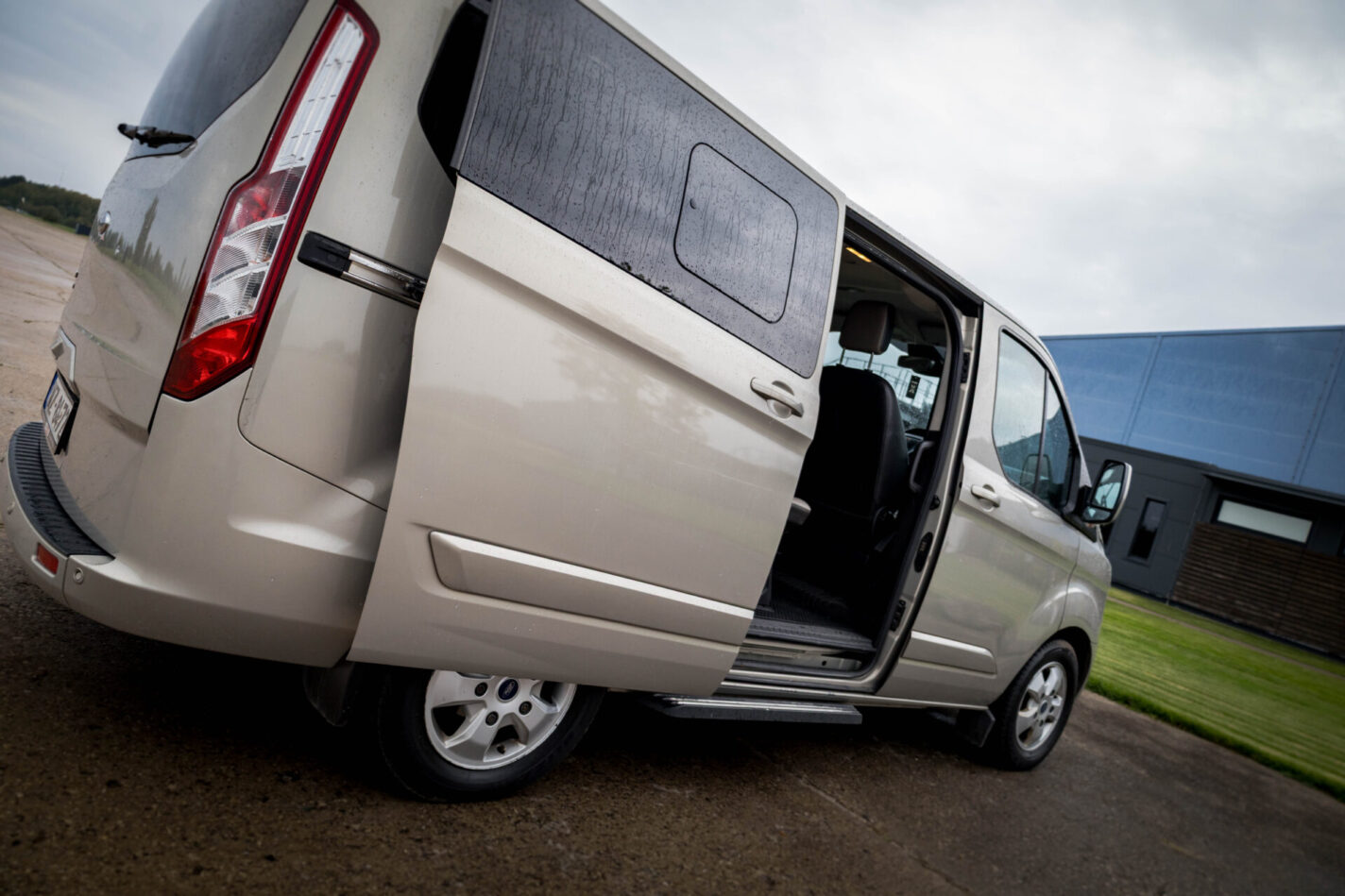 FORD TOURNEO CUSTOM
