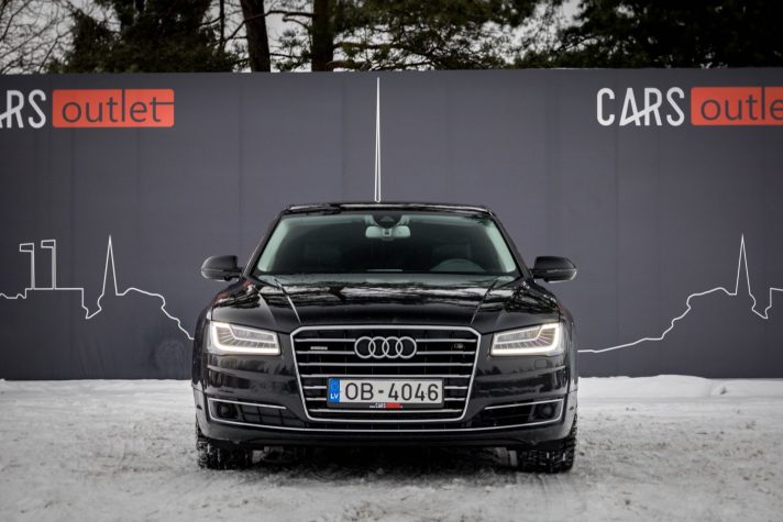 AUDI A8