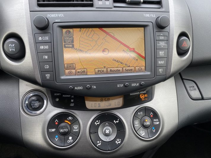 TOYOTA RAV-4 2.2D 4D  110kw Automāts 4x4