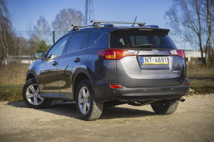 TOYOTA RAV 4