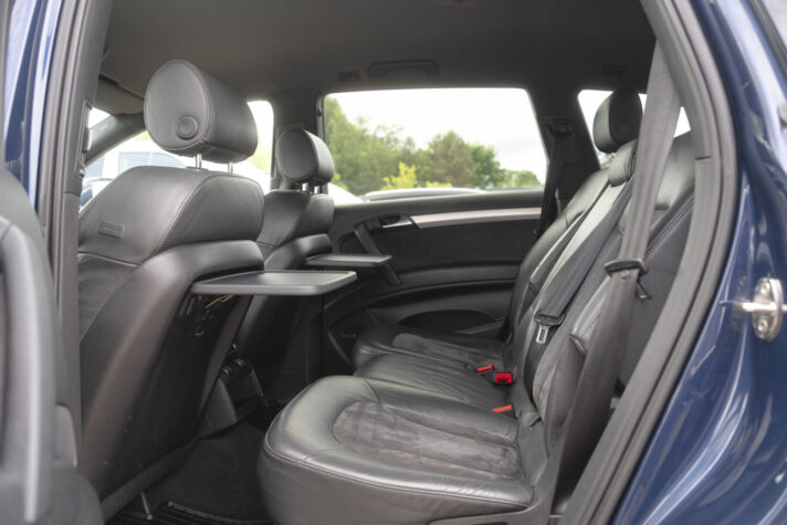 AUDI Q7 S-LINE