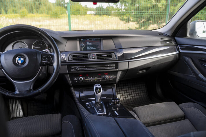 BMW 525