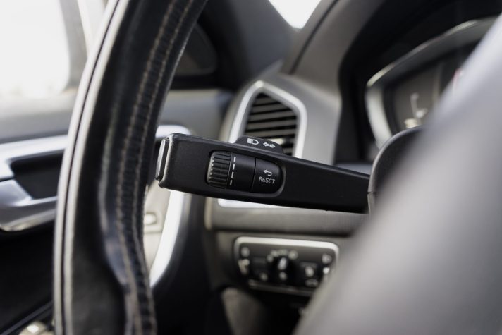 VOLVO XC60 R-DESIGN
