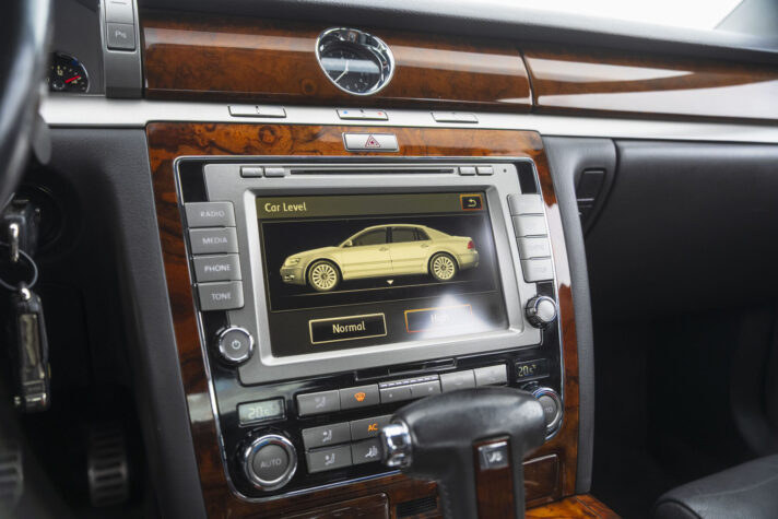 VW PHAETON