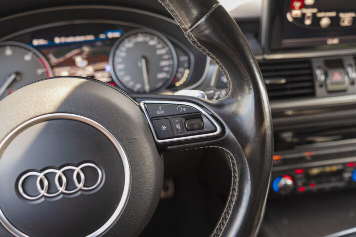 AUDI S6 AVANT