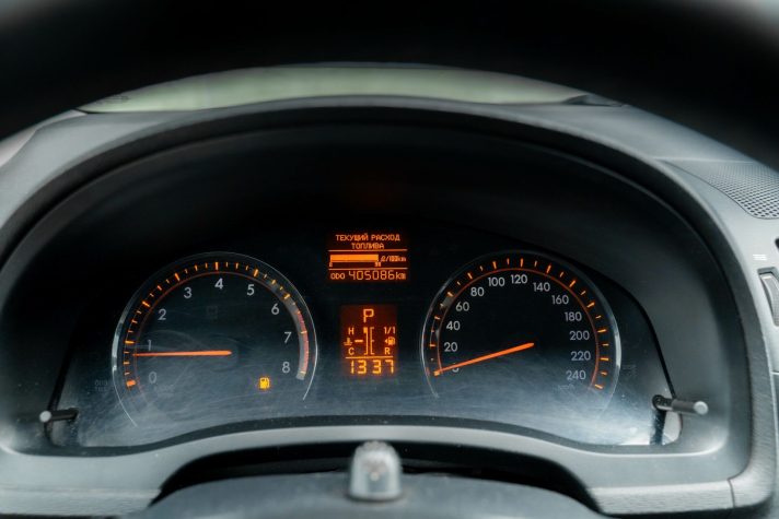 TOYOTA AVENSIS