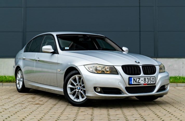 BMW 320