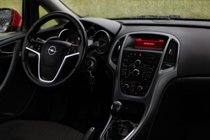 OPEL ASTRA SPORTS TOURER