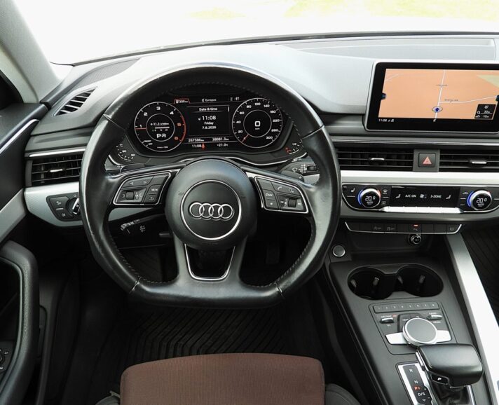 AUDI A4 AVANT