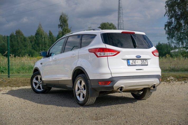 FORD KUGA