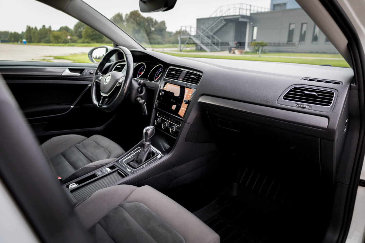 VW GOLF