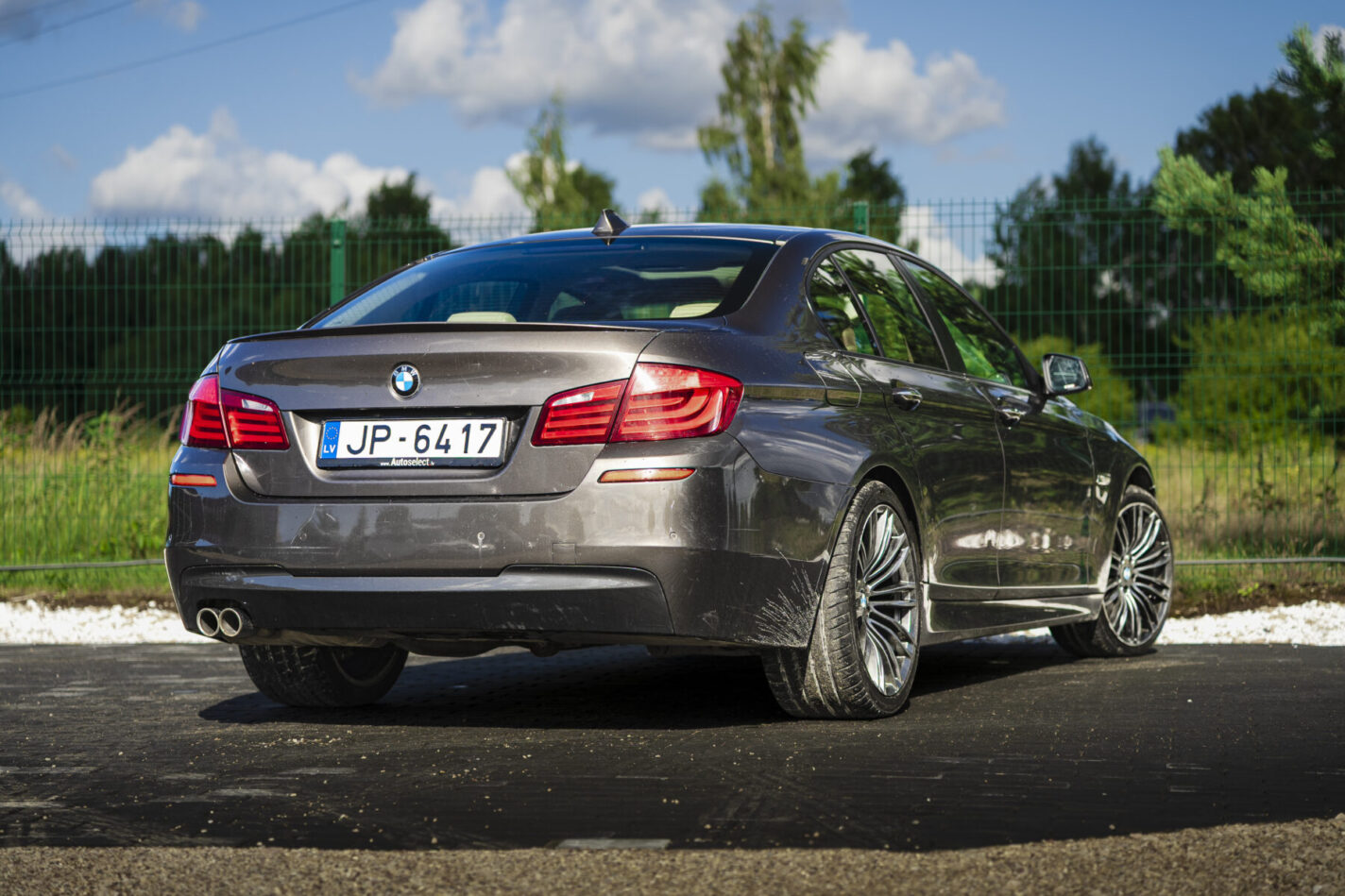 BMW 525
