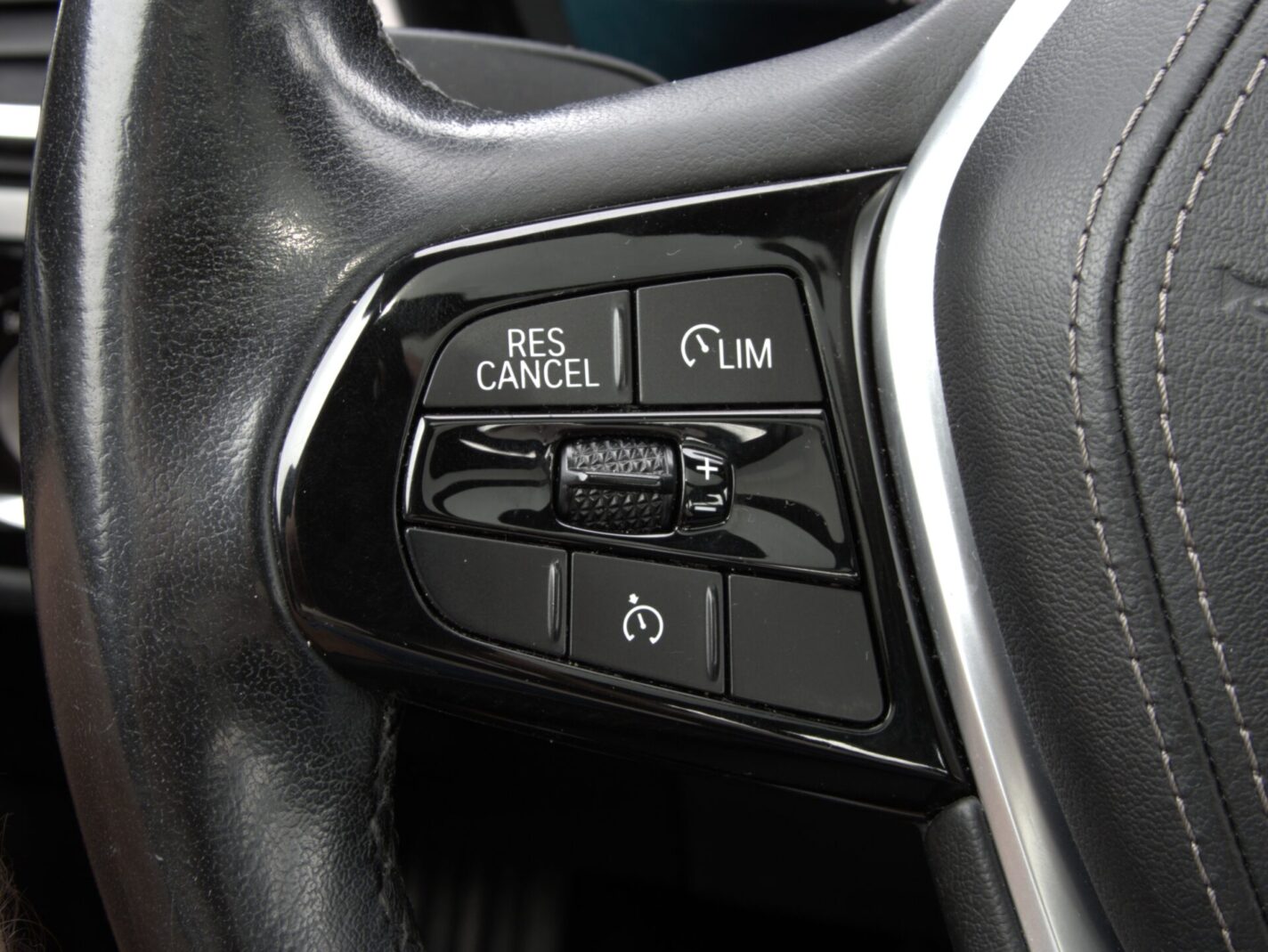 BMW 520I