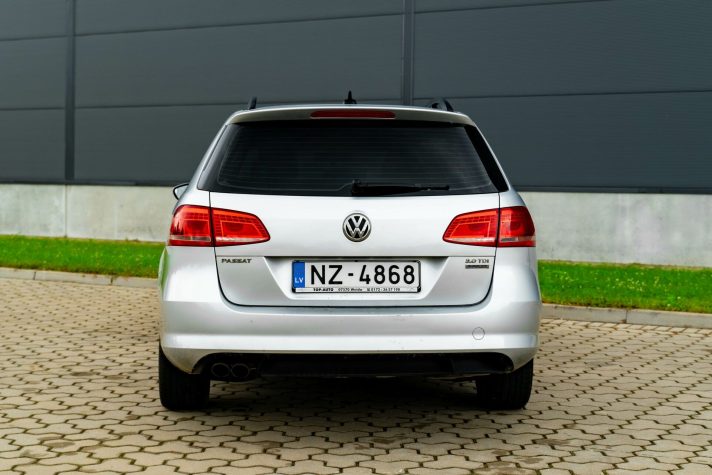 VW PASSAT