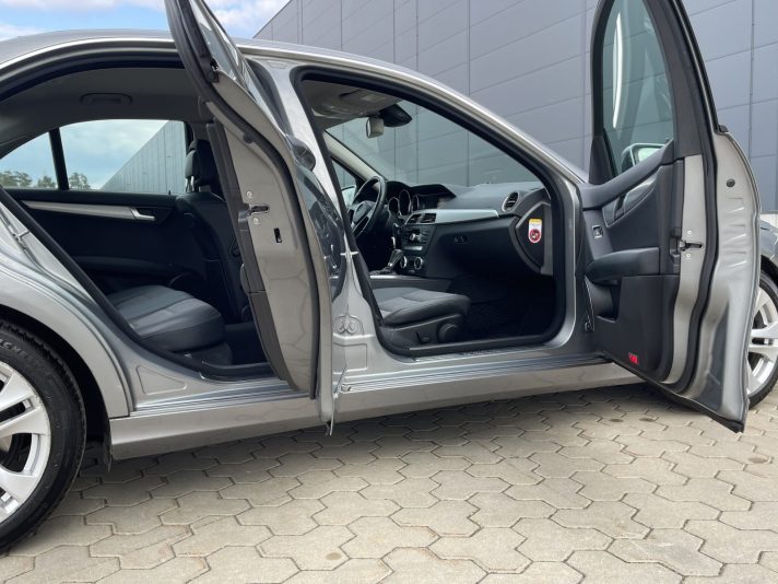 Mercedes Bens c220 Dizelis 125 kw