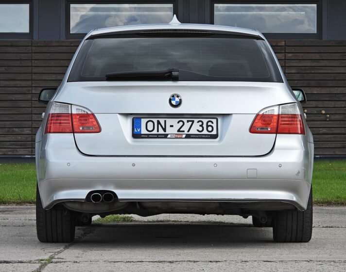 BMW 525