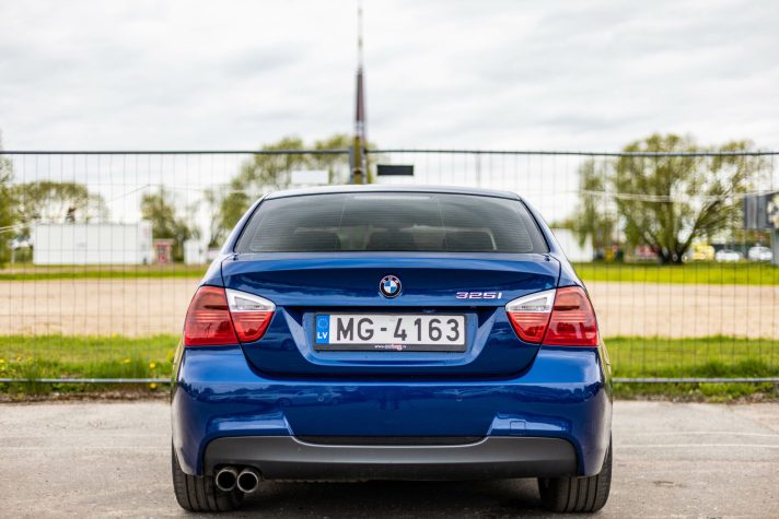 BMW 325