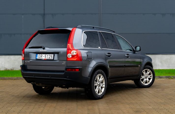 VOLVO XC90