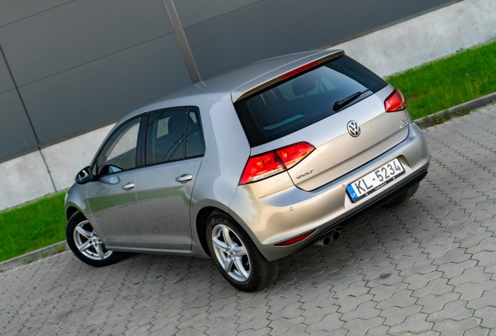 VW GOLF
