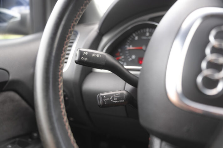AUDI Q7 S-LINE
