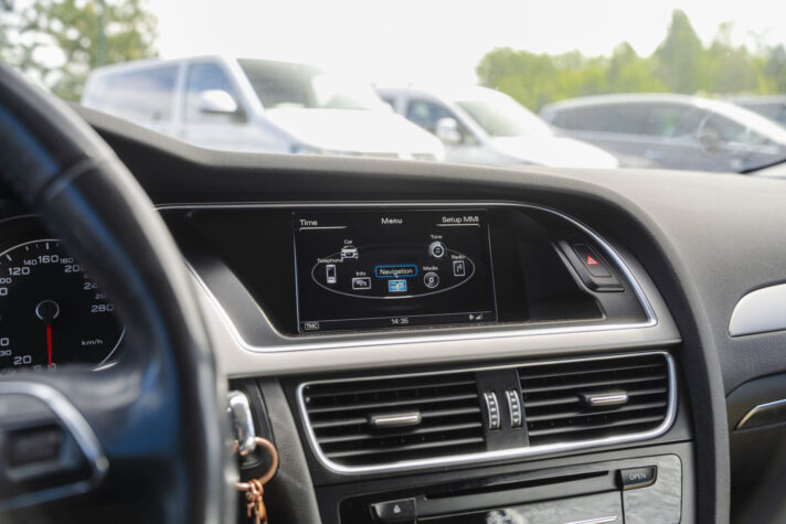 AUDI A4 AVANT FACE-LIFT