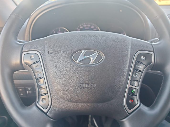 Hyundai Santa Fe 2.2 CRDi 4WD Manual, 197hp, 2012 gads.