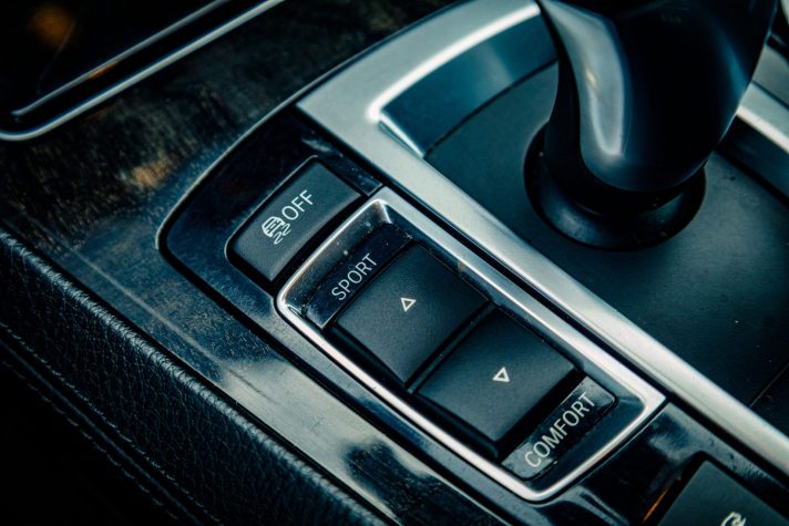 BMW 730
