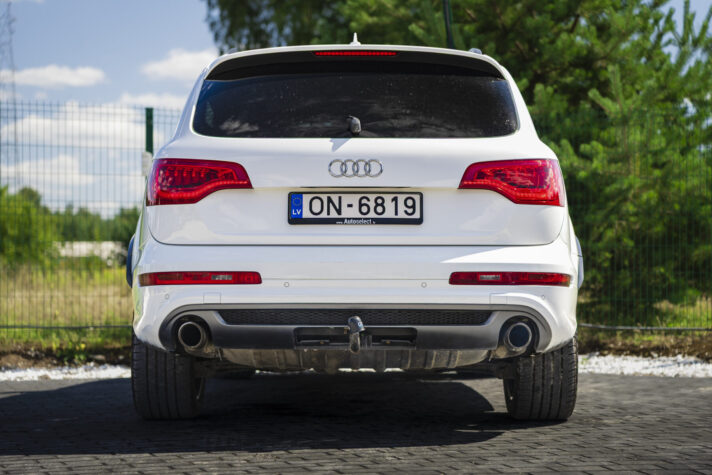 AUDI Q7 S-LINE