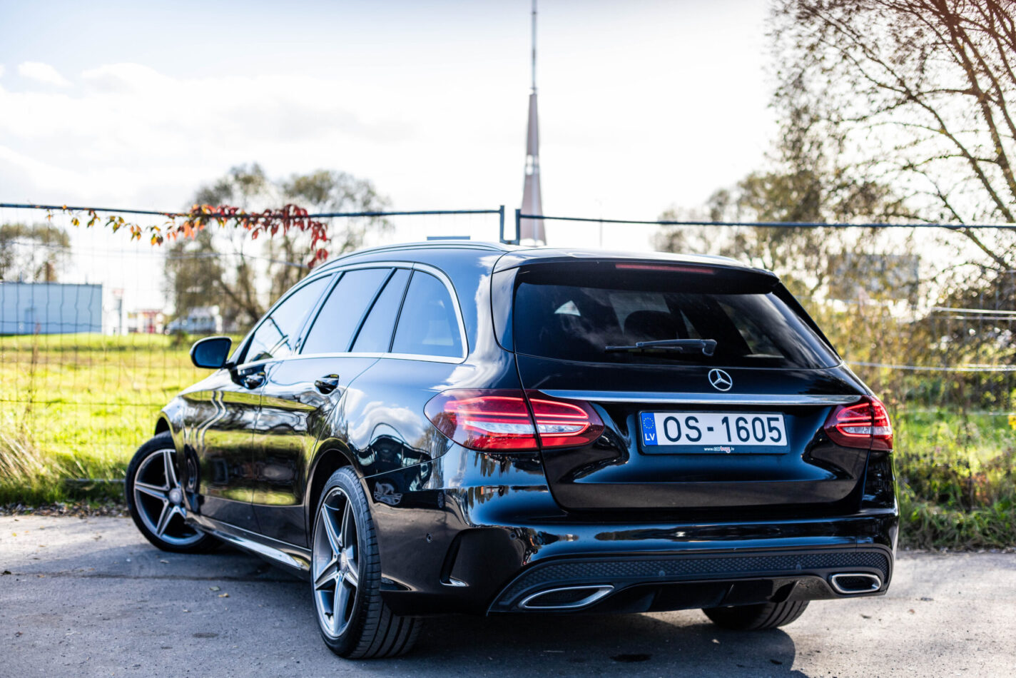 MERCEDES BENZ C200D