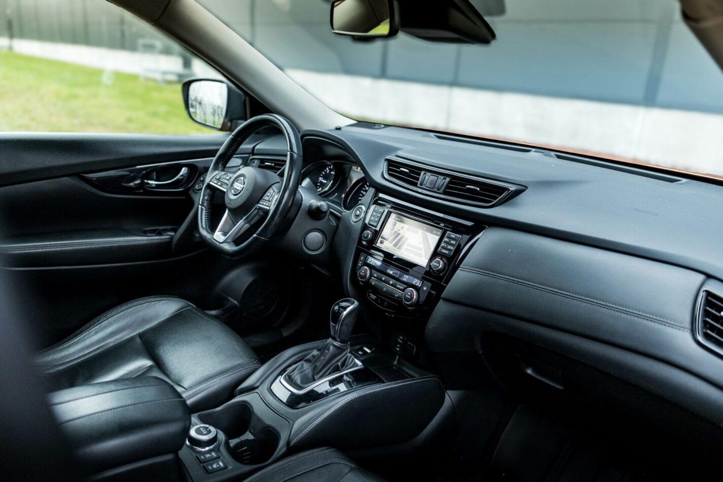 NISSAN X TRAIL