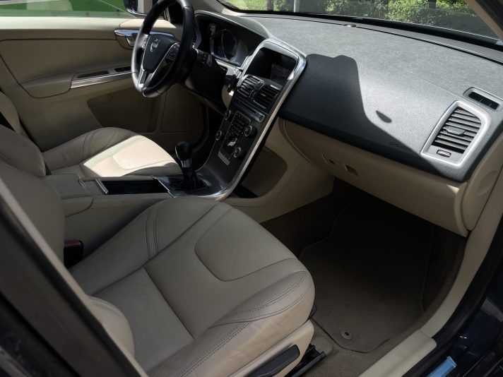Xc60 2.4 D5 Awd 5 cilindru motors