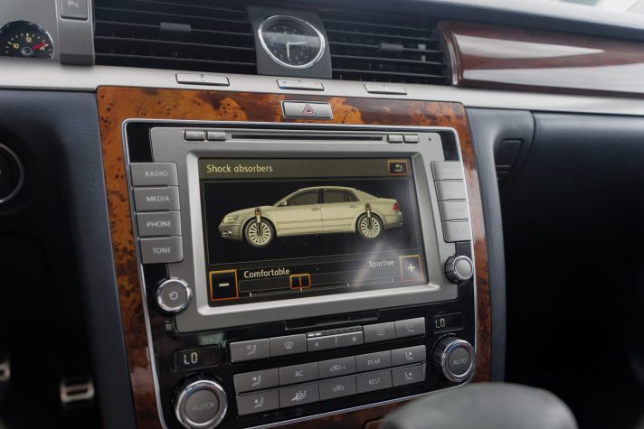 VW PHAEON
