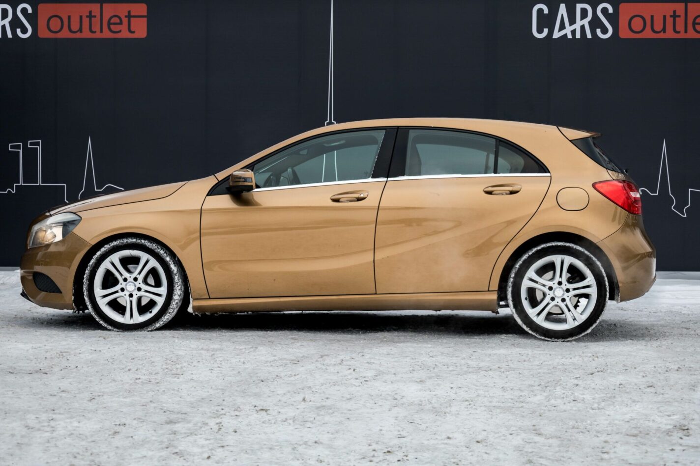 MERCEDES BENZ A180