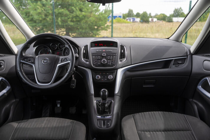 OPEL ZAFIRA TOURER