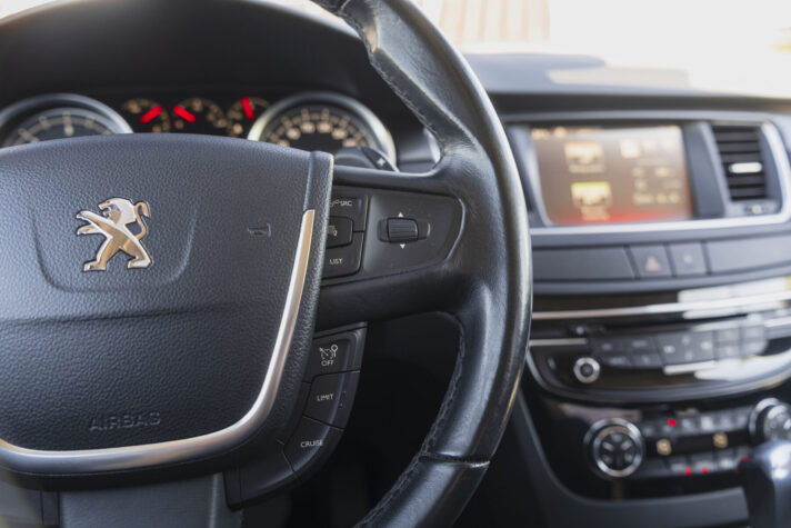 PEUGEOT 508
