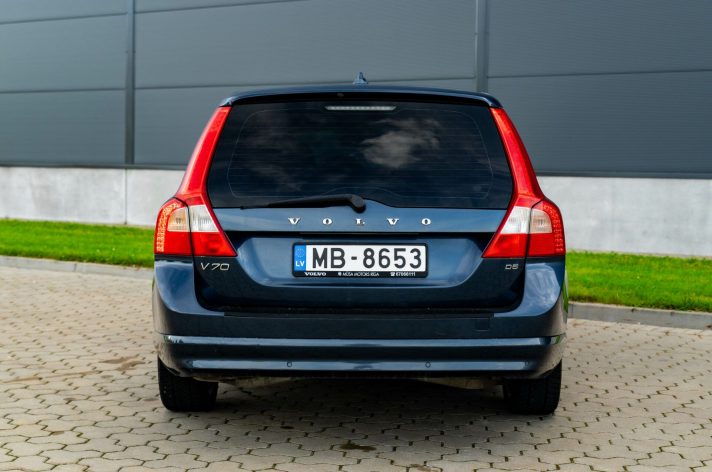 VOLVO V70