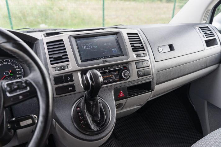 VW CARAVELLE