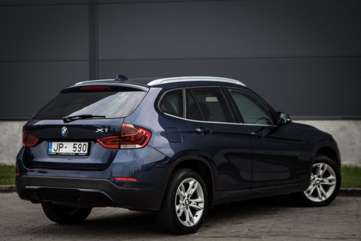 BMW X1