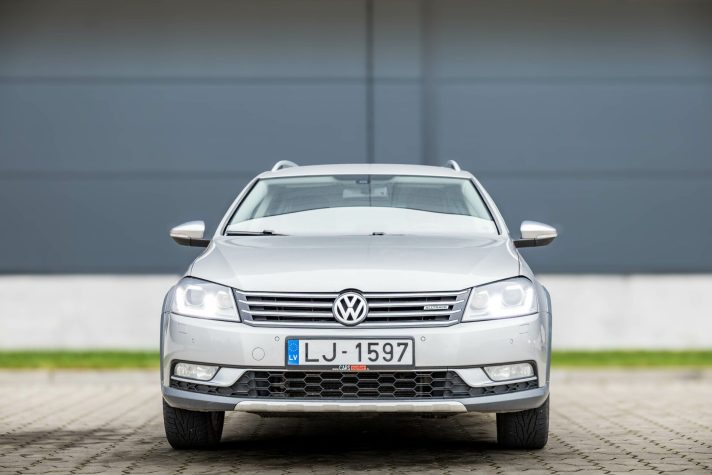 VW PASSAT